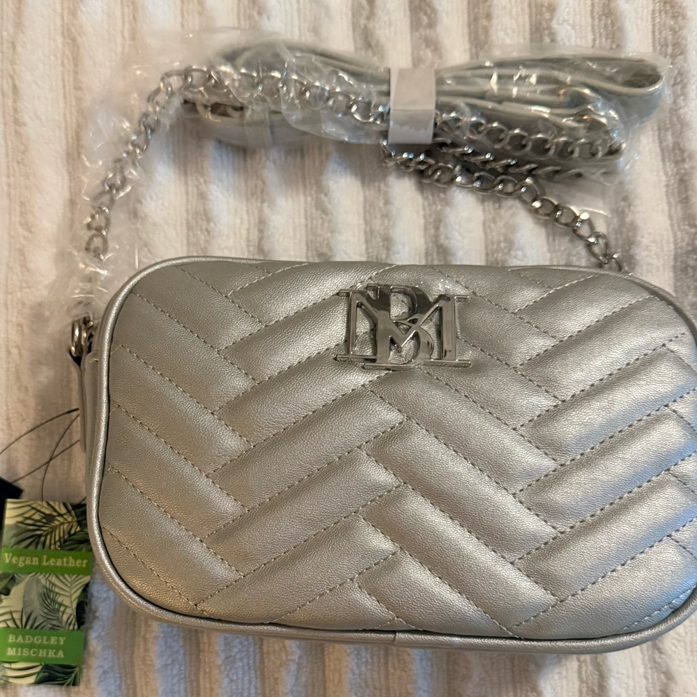 Badgley Mischka Metallic Silver Quilted Crossbody Bag NWT